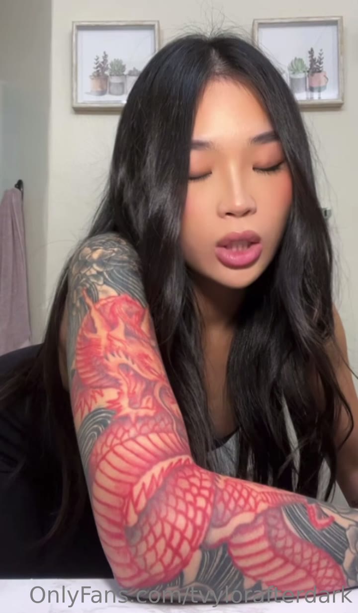 tvylorafterdark onlyfans asian exclusive content